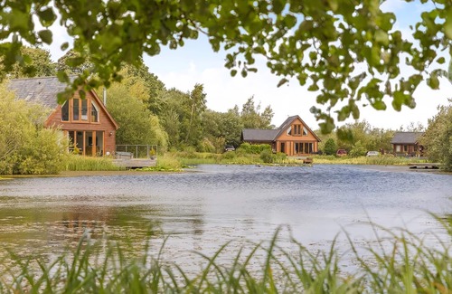Menai Bridge Ski Chalet | 1 bedroom accommodation in Anglesey