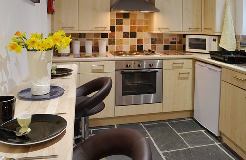 Westleigh Cottage | 1 bedroom accommodation in Northam, near Westward Ho!