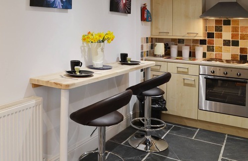 Westleigh Cottage | 1 bedroom accommodation in Northam, near Westward Ho!