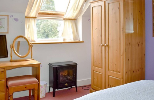 Huntley Cottage | 1 bedroom accommodation in Huntley