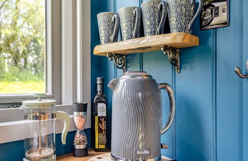 Stanton Upon Hine Heath Cottage | 1 bedroom accommodation in Telford