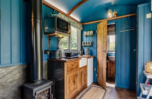 Stanton Upon Hine Heath Cottage | 1 bedroom accommodation in Telford