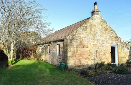 Cupar Cottage | 1 bedroom accommodation in Near Ladybank, Cupar