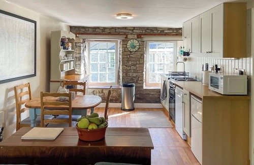 Leyburn Cottage | 1 bedroom accommodation in West Burton, near Leyburn