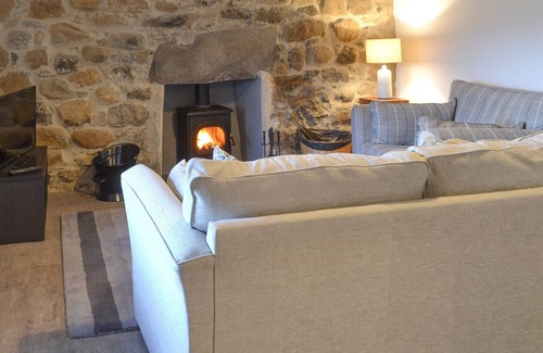 Staffin Cottage | 1 bedroom accommodation in Clachan, Staffin