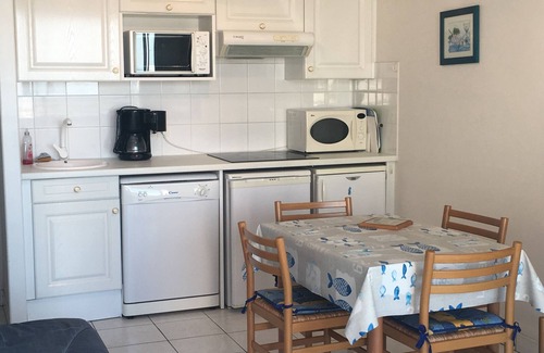Fort-Mahon-Plage Apartment | 1-bedroom apartment by the sea with balcony, pets allowed