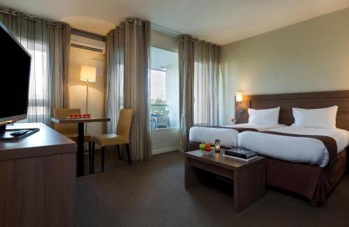 Ferney-Voltaire Hotel | 1-bedroom apartment near Geneva