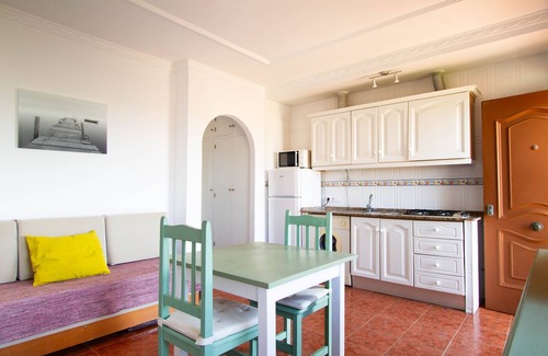 Bolonia Apartment | 1 Bedroom Apartment (2 Adults + 1 Child) Bolonia Beach