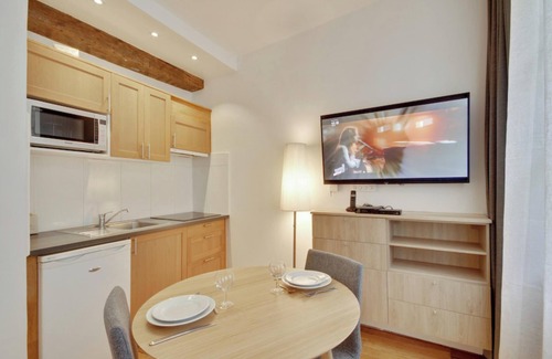 Quartier du Mail Apartment | 1 Bedroom Apartment in the heart of Montorgueil
