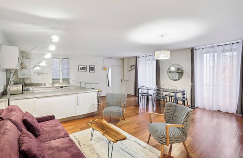 Quartier du Mail Apartment | 1 Bedroom Apartment in the Vibrant Montorgueil