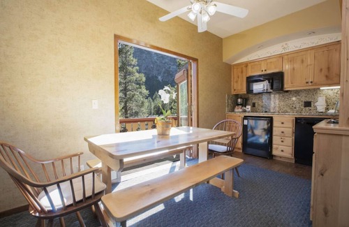 Olympic Valley Condo | 1-bedroom condo in Olympic Village Inn Avail During Brews, Jazz, & Funk sleeps 4