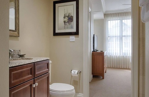 Destin Resort | 1 Bedroom Deluxe Condo at Emerald Grande, on Destin Beach! Sleeps 6!