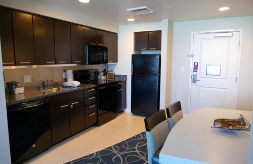 Las Vegas Resort | 1 Bedroom Deluxe @ Desert Blue Margaritaville!