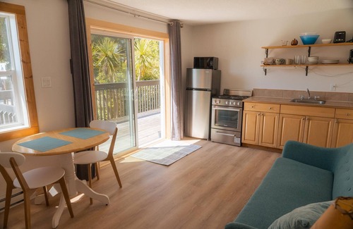 Ucluelet Hotel | 1-Bedroom Full Kitchen | #2