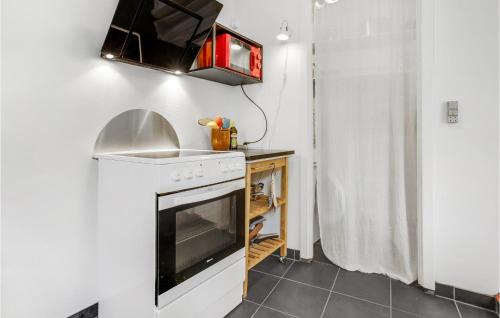 Ronne Apartment | 1 Bedroom Gorgeous Apartment In Rønne