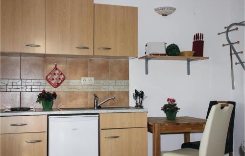 Fuhlendorf House | 1 Bedroom Gorgeous Home In Fuhlendorf