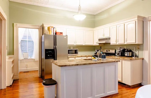 Ghent House | 1-Bedroom in Historic Victorian Home - Shared Bath, Unit #4