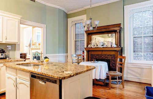 Ghent House | 1-Bedroom in Historic Victorian Home - Shared Bath, Unit #4