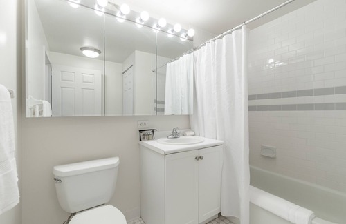 Downtown Jersey City Apartment | 1 Bedroom in Jersey City with Luxury Amenities
