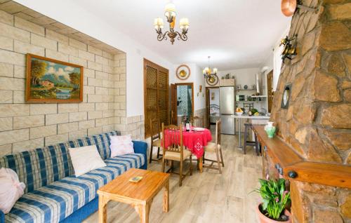 Villanueva de Algaidas Apartment | 1 Bedroom Lovely Apartment In Iznajar