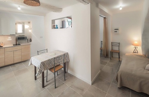 Meze Apartment | 1 bedroom lovely apartment in Meze