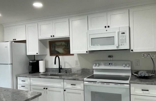 Mount Dora Apartment | 1 Bedroom Multi family 419059 by Houzlet