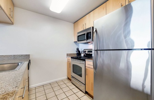 Downtown Jersey City Apartment | 1 Bedroom Near Grove Street PATH Train to NYC