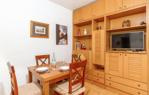 Santa Pola Apartment | 1 Bedroom Nice Apartment In Santa Pola