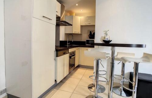 Cannes City Centre Apartment | 1 Bedroom Notre Dame 2 mins from the Croisette and the Palais 225