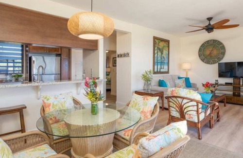 Lihue Condo | 1 Bedroom Ocean Front – Kaha Lani 221