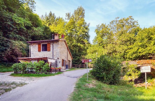 Ortignano Raggiolo House | 1 bedroom pet friendly home in Ortignano Raggiolo