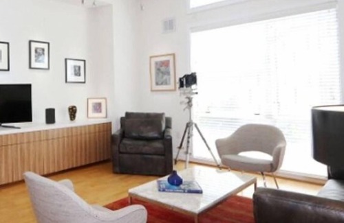 Downtown Oakland Apartment | 1 Bedroom Single family L-563203 by Houzlet