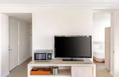Waikiki Resort | 1 Bedroom Suite, The Modern Resort & Spa, Honolulu