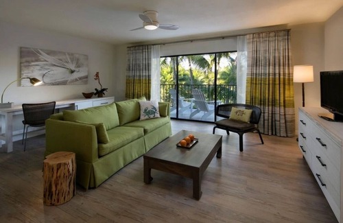 Islamorada Resort | 1 Bedroom Suite w/Kitchenette, Pool View, Free Parking & Pet Friendly