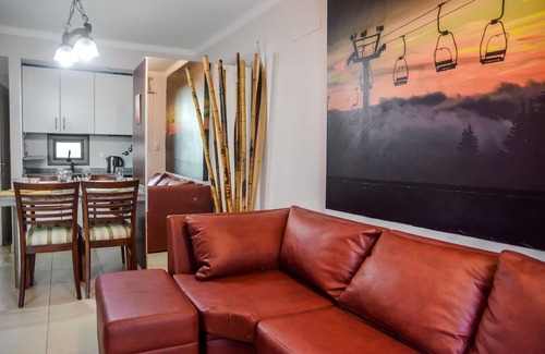 Santa Fe Apartment | 1 BedRoom Super comfy Modern Bright with Parking, AC. Double Glass Window