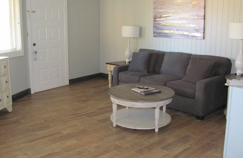 Asheville Villa | 1 Bedroom Vacation Villa
