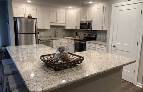 Myrtle Beach Condo | 1 Block from Beach, Updated First Floor 1200sqft Condo 2bd 2ba - Pets Welcome