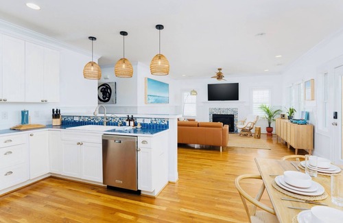 Carolina Beach Cottage | 1 Block to Beach, Luxe Standalone Cottage, Wave Room!