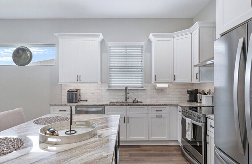 Jacksonville Beach House | 1 Block To Jax Beach: Trendy & Clean Beach Home
