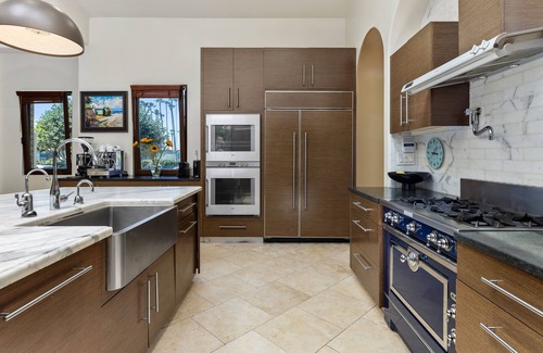 La Jolla Shores House | 1 Block walk to ShoresBeach 4 Bedroom 4bath HotTub Steam&Sauna near restaurants