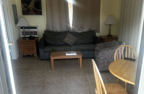 Deerfield Beach Resort | 1 BR Apartment- Steps from the beach!