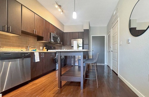 St. Petersburg - Clearwater Apartment | 1 BR Best of St. Pete, Walk Everywhere!