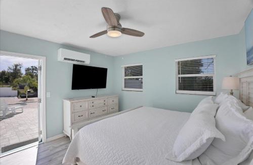 Grove City Apartment | 1 BR, Heated POOL, 1 Mile direct gulf access, GREAT Location, Dockage , Apt C