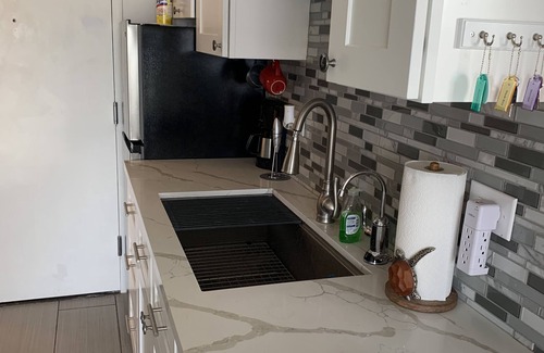 Waikiki Condo | 1 BR Top floor stunning views from 2 Lanais. Jeep & Parking Available thru Turo