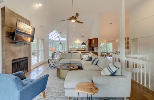 South Beach House | 1 Brown Pelican - Beautiful 2nd Row Ocean Home in Sea Pines