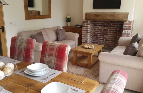 Forsbrook Cottage | 1 Collared Dove Barn