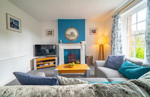 Thornham House | 1 Dix Cottages