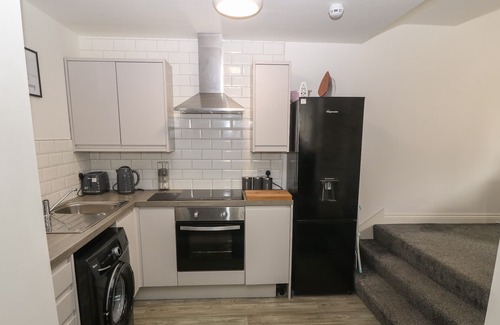 Llanddulas Cottage | 1 DULAS APARTMENTS, country holiday cottage in Llanddulas