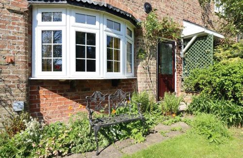 Louth House | 1 Eastview