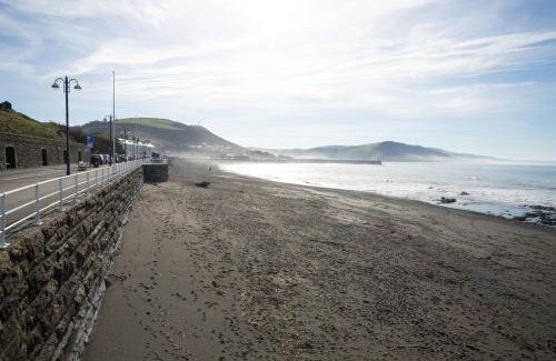 Aberystwyth Apartment | 1 Lisburne House